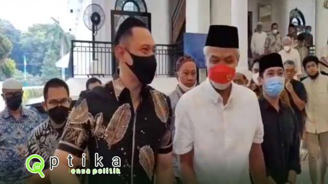 AHY Tak Sengaja Bertemu Ganjar Saat Salat Jumat Bahas Apa Ya