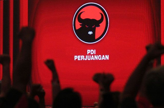 PDIP Naik dari Fixpoll, Oposisi Naikkan Lewat Indostrategis