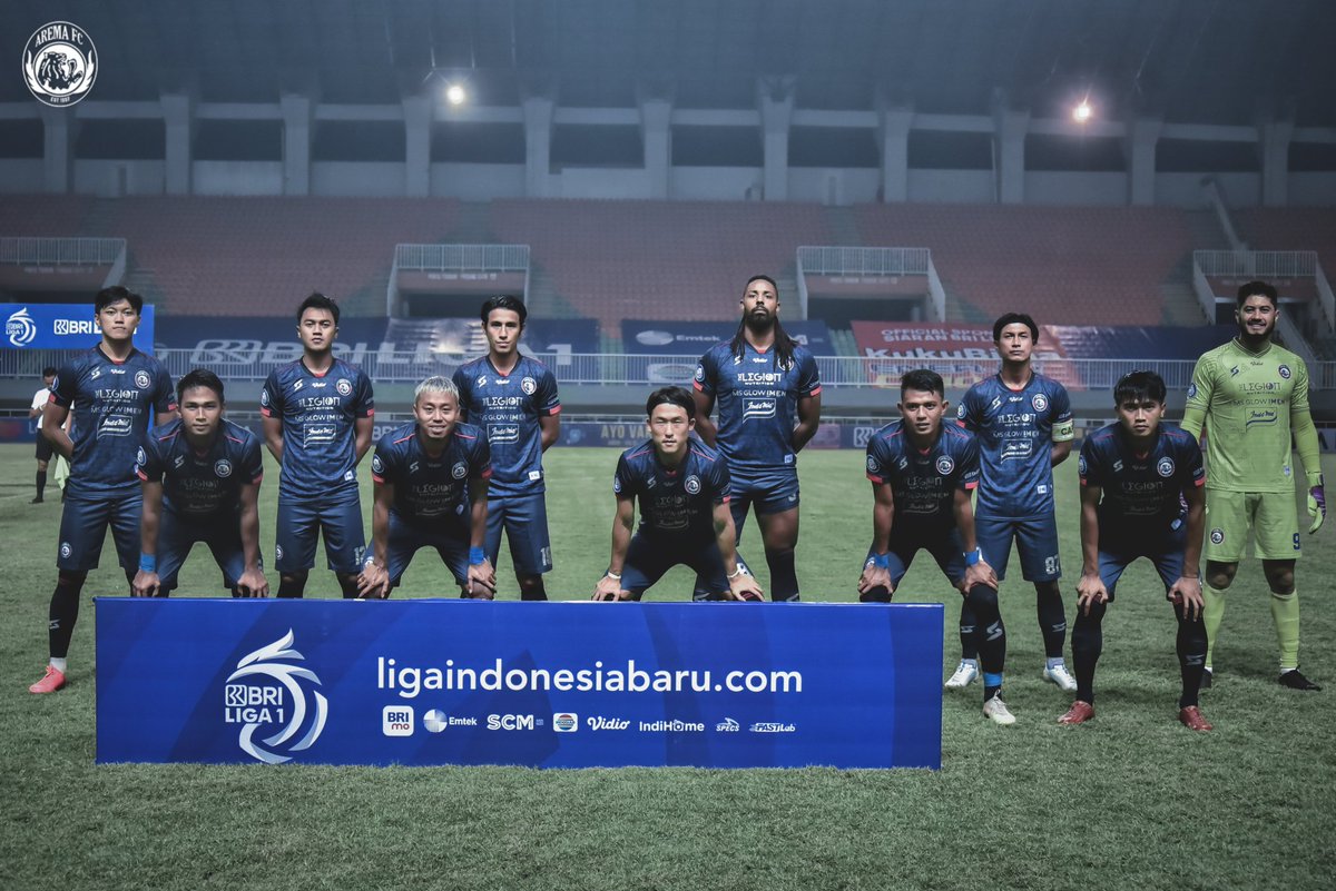 Bermain 10 Pemain Sejak Awal Laga, Arema FC Ditahan Imbang PSM Makassar