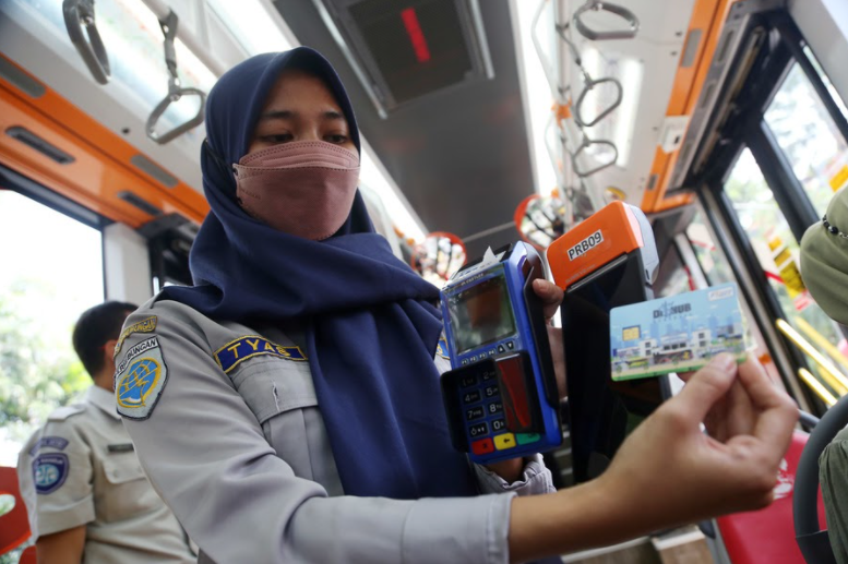 Bus Surabaya Hadirkan Alternatif Pembayaran Baru dengan e-Money