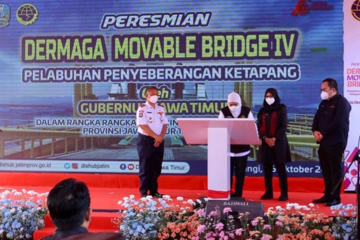 Jembatan "Moveable Bridge" Pelabuhan Ketapang Banyuwangi Diresmikan