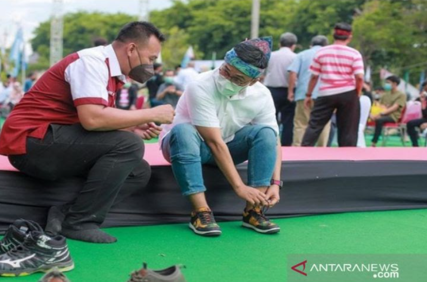 Pemkab Pamekasan Perkenalkan Sepatu Batik UMKM di Ajang MTQ XXIX Jatim