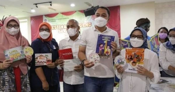 Puluhan Karya Dihasilkan di Festival Dongeng Surabaya