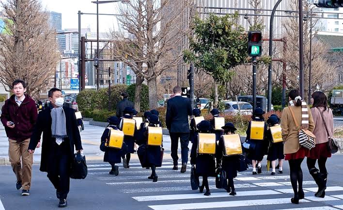 Catatan Cak A. Cholis Hamzah: Kenapa Orang Jepang Rata-Rata Langsing?