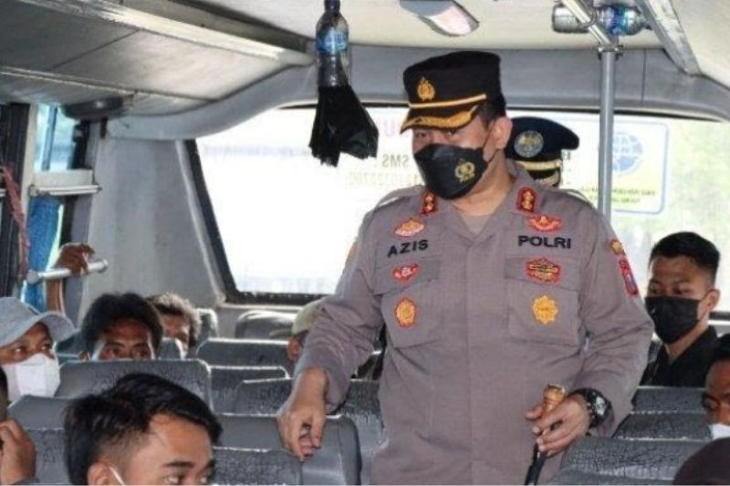 Kapolres Gresik Tinjau Langsung Pelabuhan dan Terminal Bus Jelang Libur Nataru