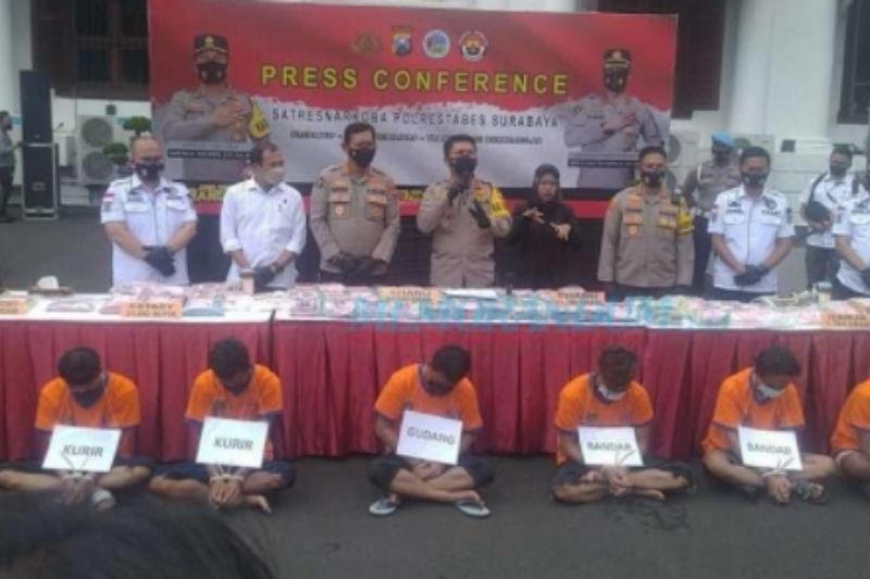Sabu 44 kg Siap Edar pada Tahun Baru di Surabaya, Digagalkan Polisi