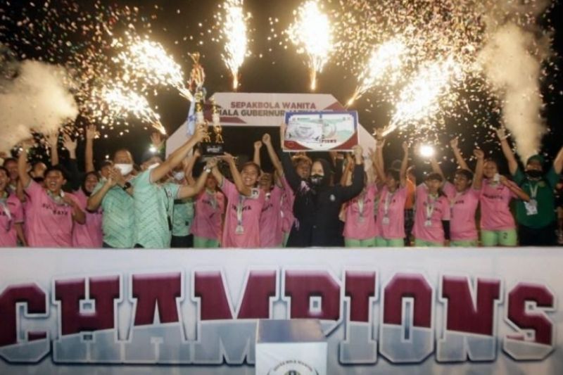Surabaya Juara Sepak Bola Putri Piala Gubernur Jatim 2021