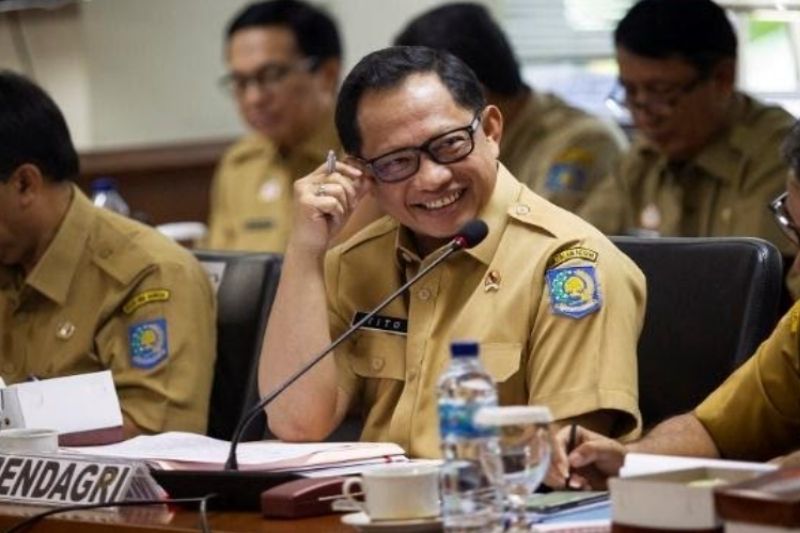 Tito Minta Para Gubernur Tak Salahgunakan Wewenang