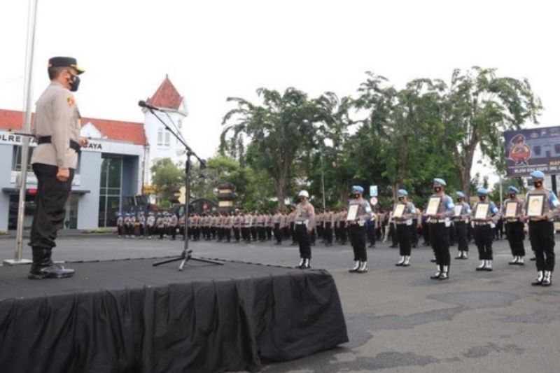 Belasan Anggota Polrestabes Surabaya Diberhentikan Tidak dengan Hormat