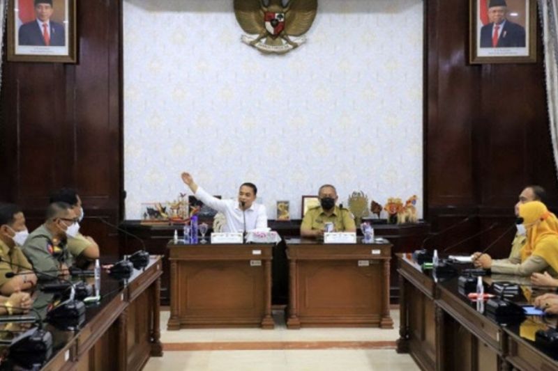 Eri Kumpulkan Lurah dan Camat Antisipasi Lonjakan COVID-19