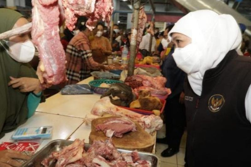 Harga Daging Sapi Merangkak Naik, Khofifah Kekeh Larang Daging Impor Masuk Jatim