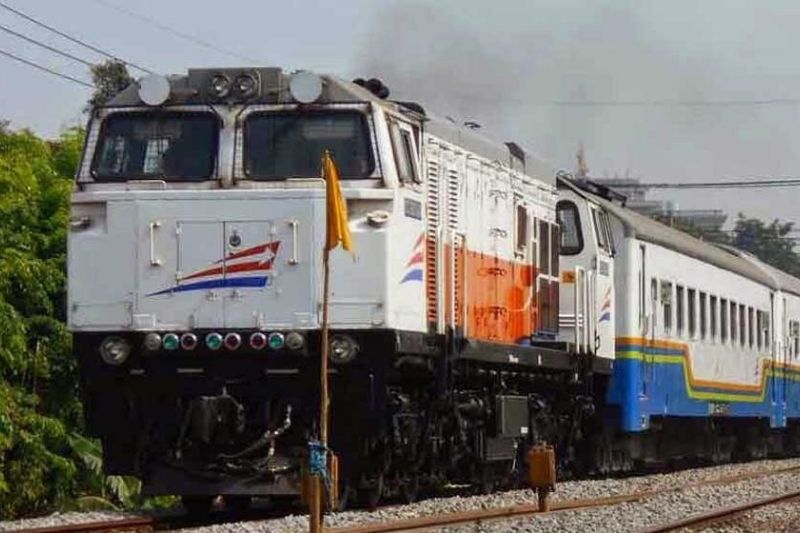 KAI Daop 8 Akan Beri Potongan Tiket Kereta pada Lansia dan Veteran