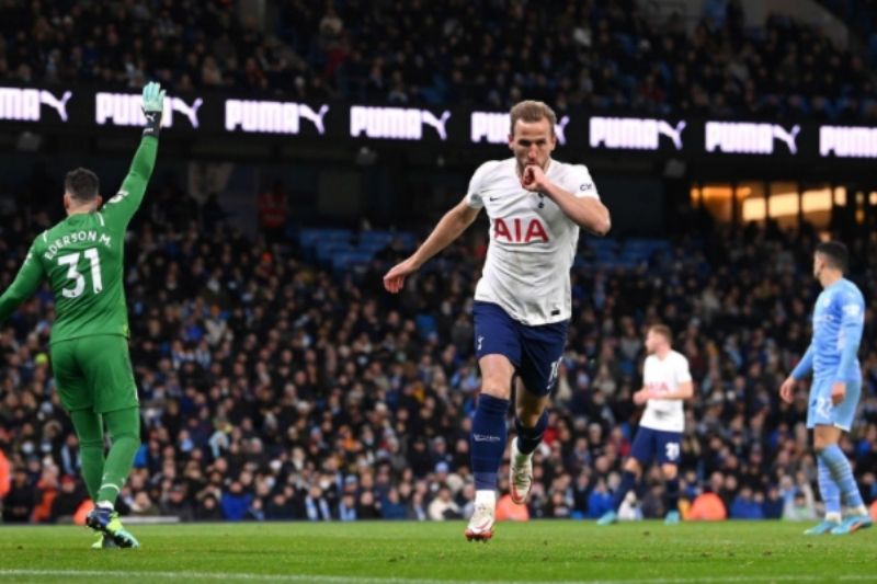 Menang Dramatis, Tottenham Permalukan The Citizens di Kandang