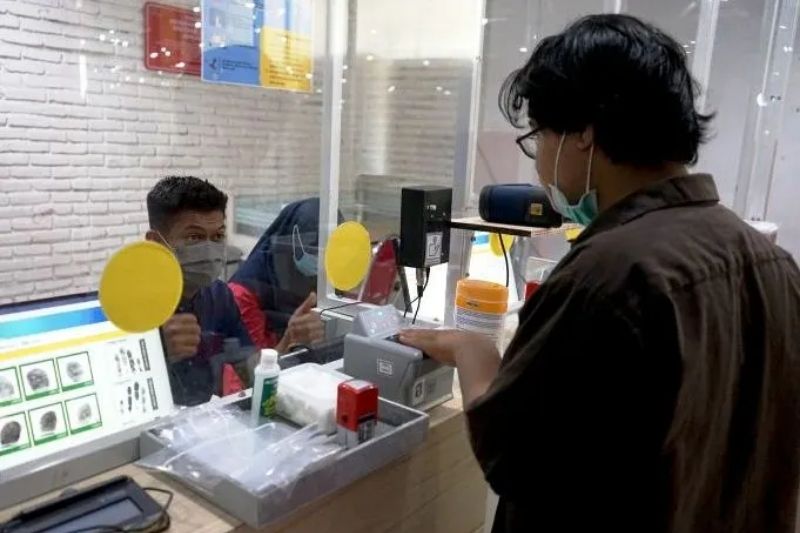 Pemkot Surabaya Lampaui Target Nasional Perekaman e-KTP