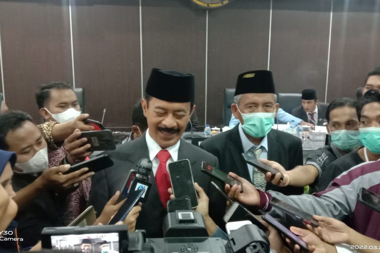 Dampingi Baddrut Tamam, Fattah Jasin Terpilih Jadi Wakil Bupati Pamekasan