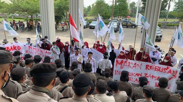 KAMMI Jambi Aksi di Depan Gedung DPRD, Ini 4 Tuntutannya!