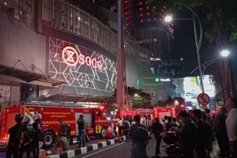 Api Tunjungan Plaza 5 Sudah Padam, Kebakaran Diduga dari Salah Satu Resto di Lantai 5