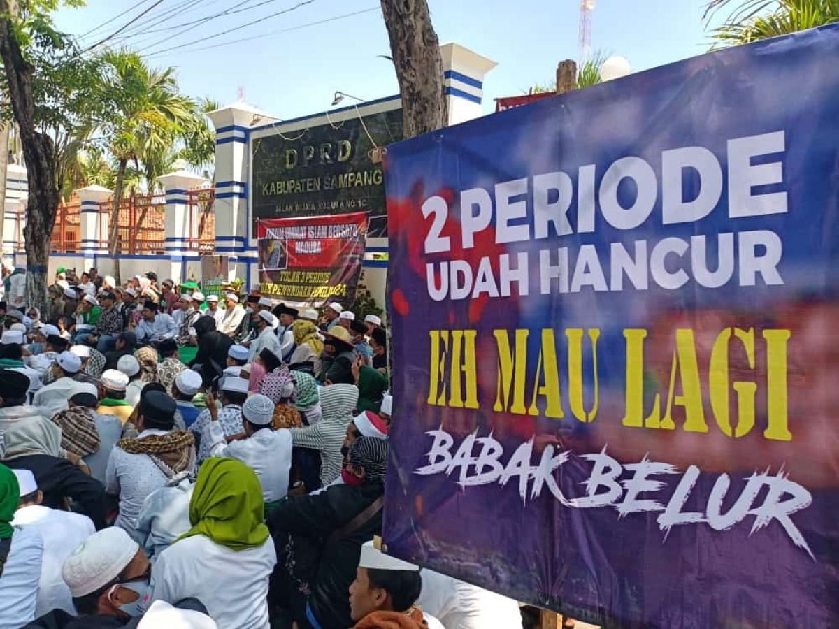 Kabupaten Sampang Madura Diwarnai Sejumlah Aksi, Tolak 3 Periode Hingga PKI