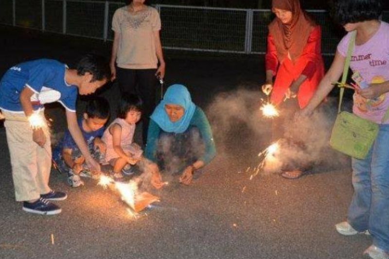 Kini, Bermain Petasan Dilarang Saat Ramadan di Surabaya