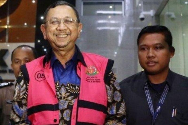 Korupsi Rp 16 Triliun, MA Bebaskan Bos OJK Kasus Korupsi Jiwasraya