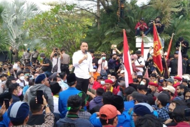 Lakukan Demo, Kelompok Cipayung Plus Disambut Eri Cahyadi dan Ketua DPRD Surabaya