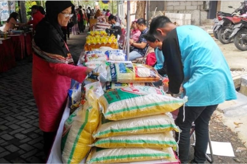 Mau Sembako Murah? Bisa ke Pasar Gotong Royong Ramadan Surabaya