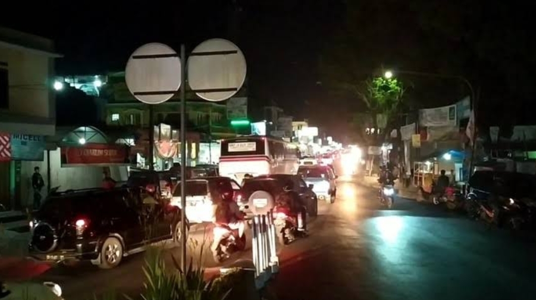 Arus Balik Dari Arah Bojonegoro ke Surabaya Terpantau Padat