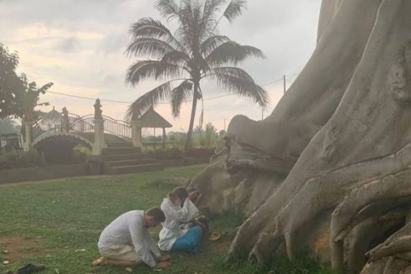 Pasangan WNA Suami Istri Perekam vIdeo Bugil Akhirnya Dideportasi