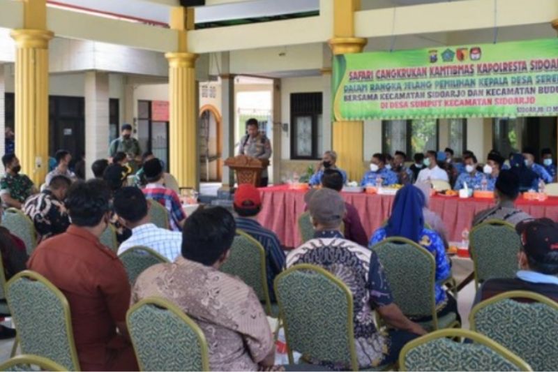 Polisi Gencarkan Cangkrukan Kamtibmas Jelang Pilkades Serentak 84 Desa di Sidoarjo