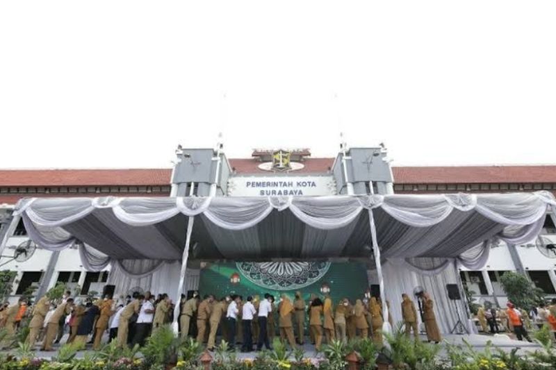 Ribuan ASN Surabaya Hadiri Halalbihalal di Balai Kota