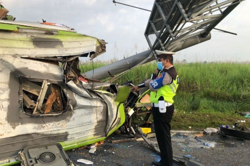 Sebabkan 14 Orang Meninggal Dunia, Sopir Bus Maut di Tol Mojokerto Ternyata Nyabu dan Tak Miliki SIM