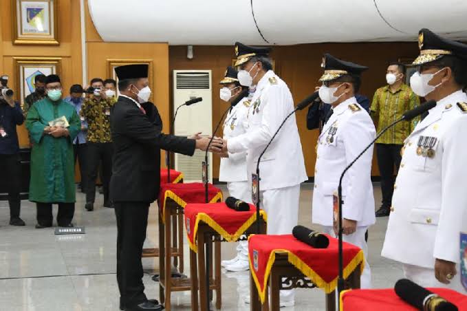 Tahun Ini, Jokowi Akan Lantik 7 Gubernur, 76 Bupati, dan 18 Wali Kota Baru