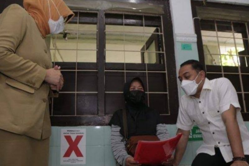 Wali Kota Surabaya Minta Orang Tua Berperan Aktif Cegah Hepatitis Akut