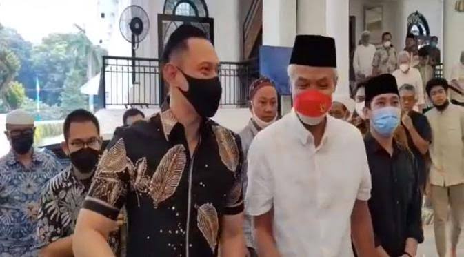 AHY Tak Sengaja Bertemu Ganjar Saat Salat Jumat, Bahas Apa ya?