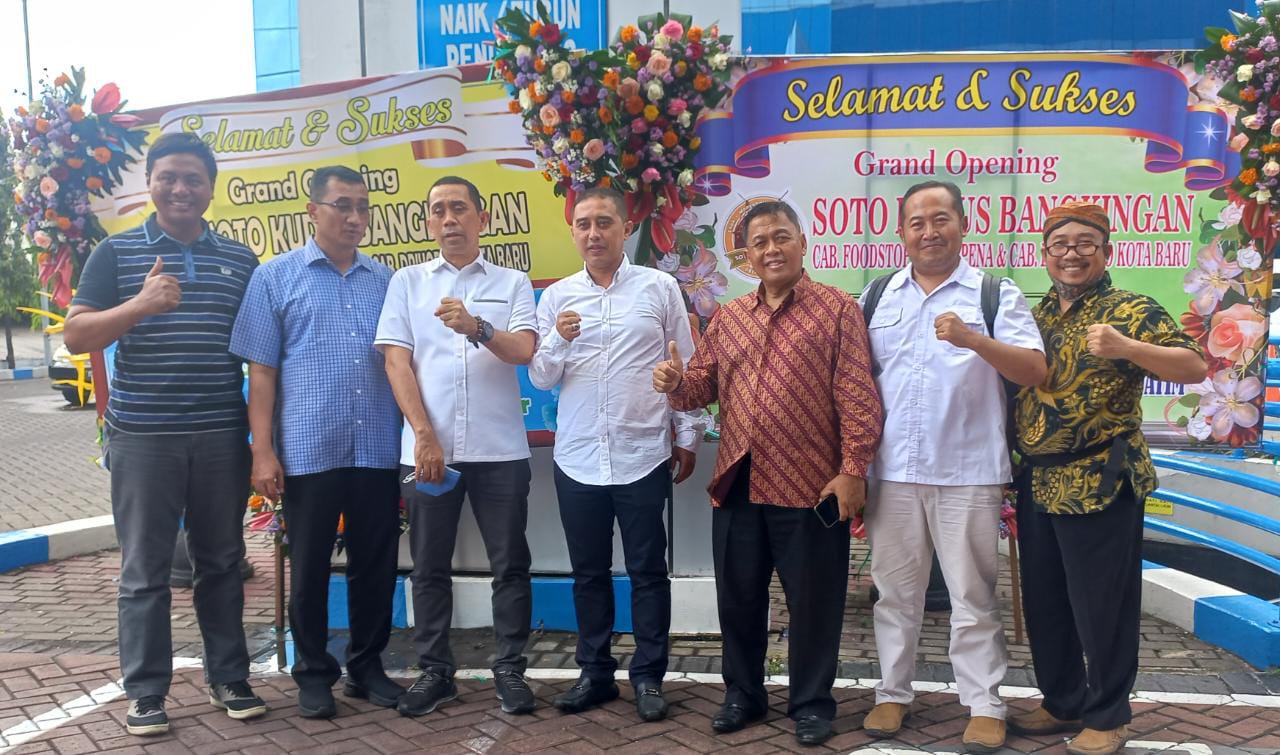 Hadiri Launching Outlet Soto Kudus Bangkingan, Anggota DPR RI Dukung UMKM