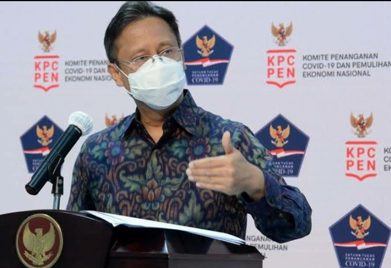 Kasus Covid-19 Naik Lagi, Menkes: Tetap Bisa Membuka Masker