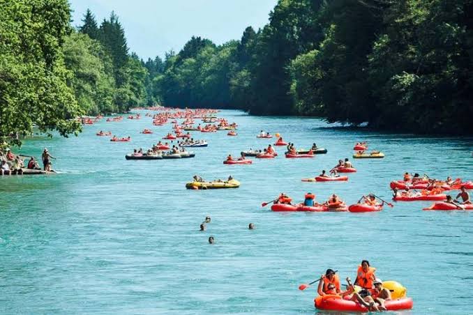 Ulasan Buruk Sungai Aare di Maps Lenyap, Google Turun Tangan?