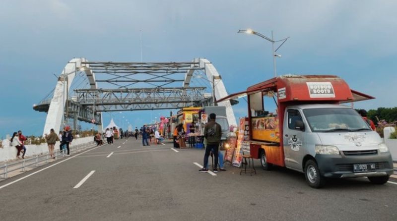 CFD Jembatan Suroboyo Diramaikan Festival Food Truck dan UMKM