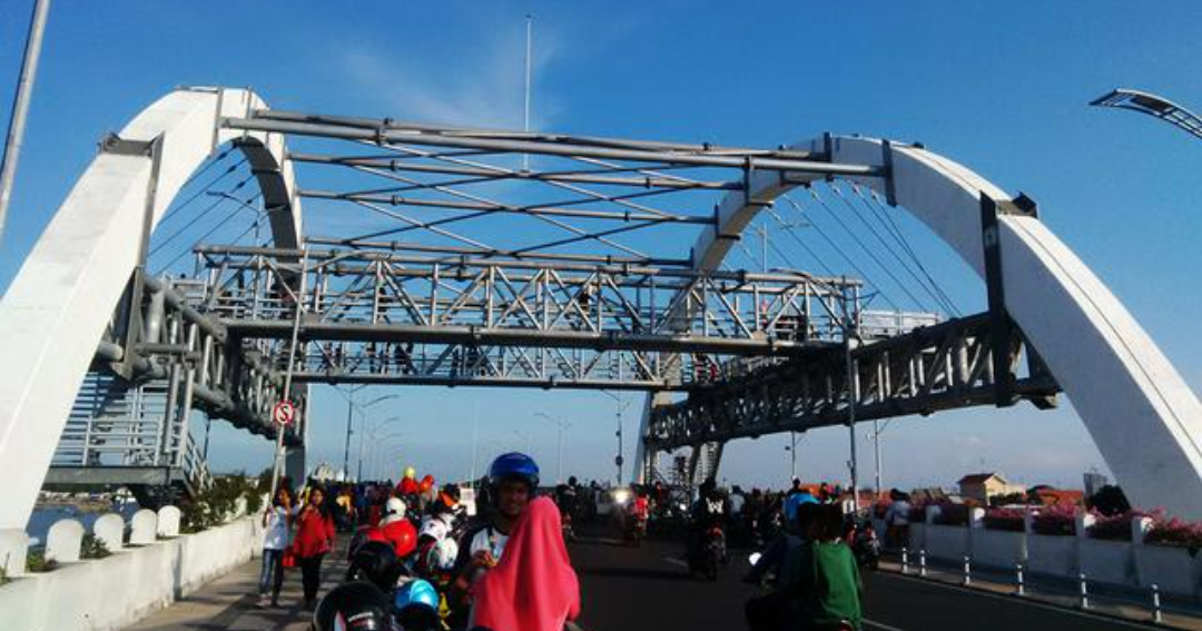 Omzet CFD dan UMKM Jembatan Suroboyo Capai Rp 10 Juta