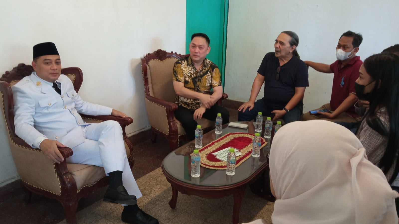 Wali Kota Eri Cahyadi Berkantor di Lodji Besar di Sela-Sela Syuting Soekarno