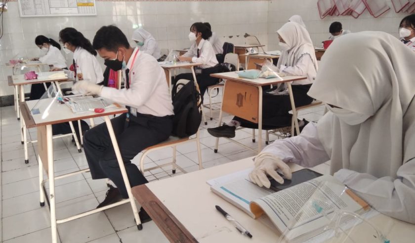 Dispendik Surabaya Diminta Sosialisasi SE Pelaksanaan Pembelajaran Tatap Muka