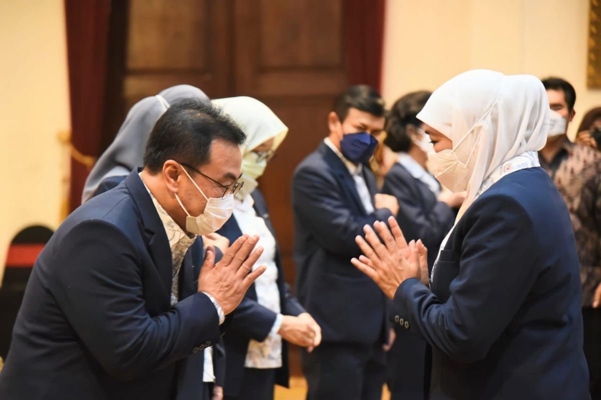 Gubernur Khofifah Minta YKI Maksimalkan Upaya Pencegahan Dini Kanker