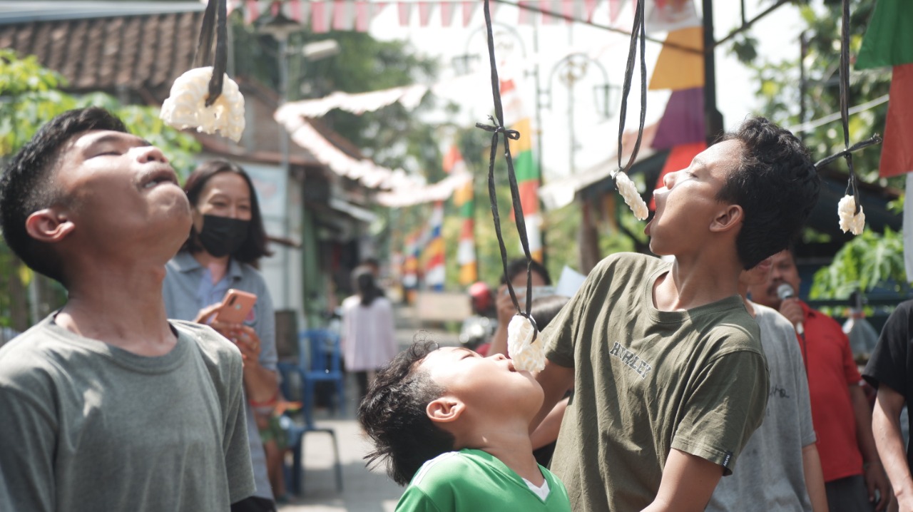 Mata Garuda DIY Peringati HUT RI Ke-77 di Kampung Gendeng Baciro Yogyakarta