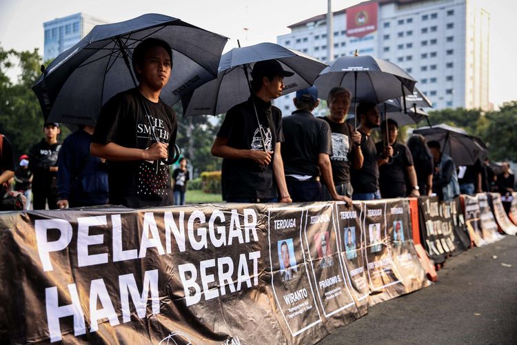 Presiden Jokowi Belum Serius Tangani Pelanggaran HAM Berat