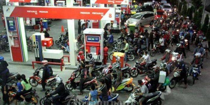 BBM Bakal Naik Dalam Waktu Dekat, Pertamina Antisipasi Antrean Panjang