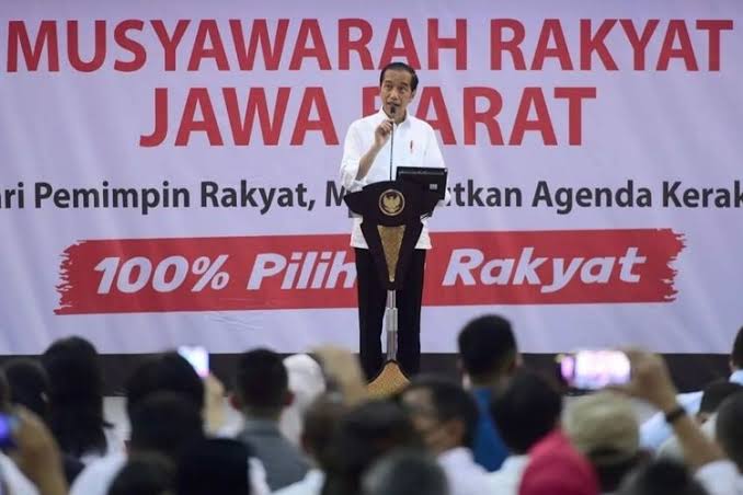Jokowi: Kan Boleh Wacana Presiden 3 Periode, Karena Disodok Surya Paloh?