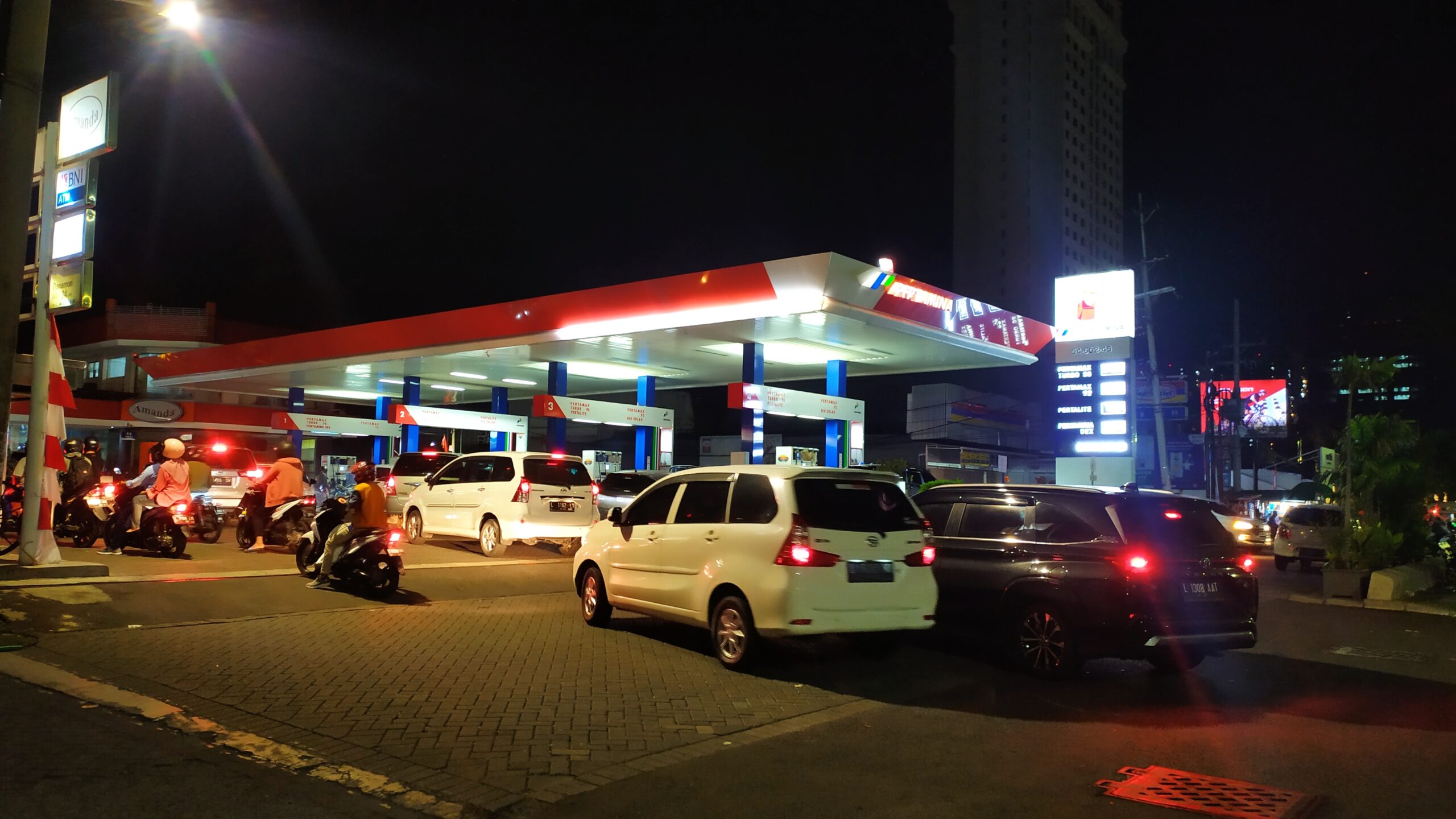 Resmi! Pertamina Menurunkan Harga Pertamax Turbo, Dexlite dan Pertamina Turbo