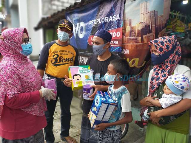 Warga Berpenghasilan Rendah Dibantu Susu Anak Oleh Pemkot