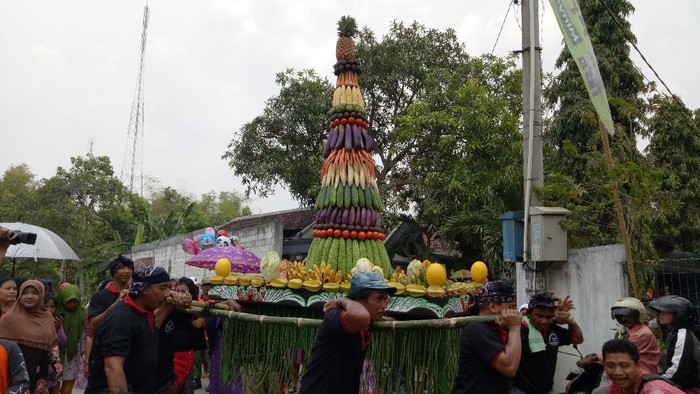 Armuji Anggap Sedekah Bumi Jadi Local Wisdom Warga Surabaya