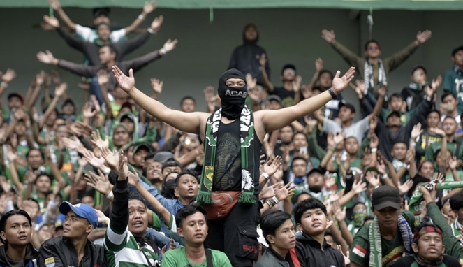 Bonek Respons Kemenangan Persebaya: Kemenangan yang Tidak Berarti